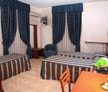 Nizza Hotel 3*